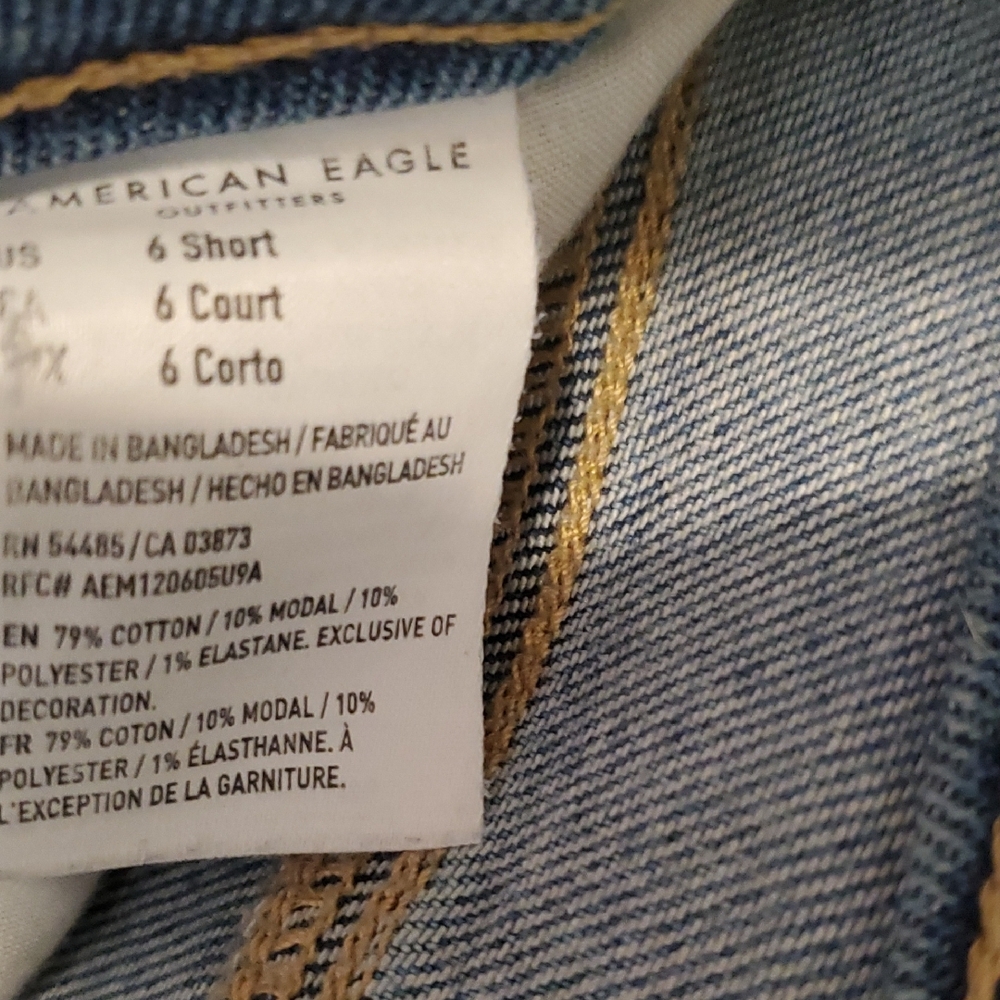 American Eagle Outfitters "Short" Ripped Blue Ankle Jeans - Picture 2 of 6